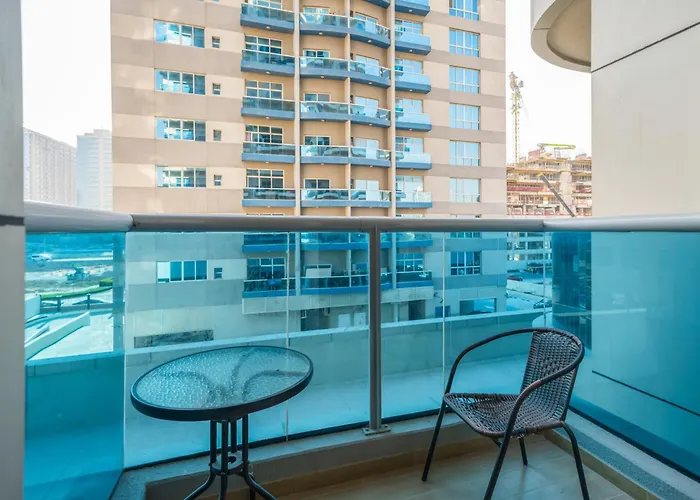 Live Spacious 3Br Apartment All En Suite & Balcony